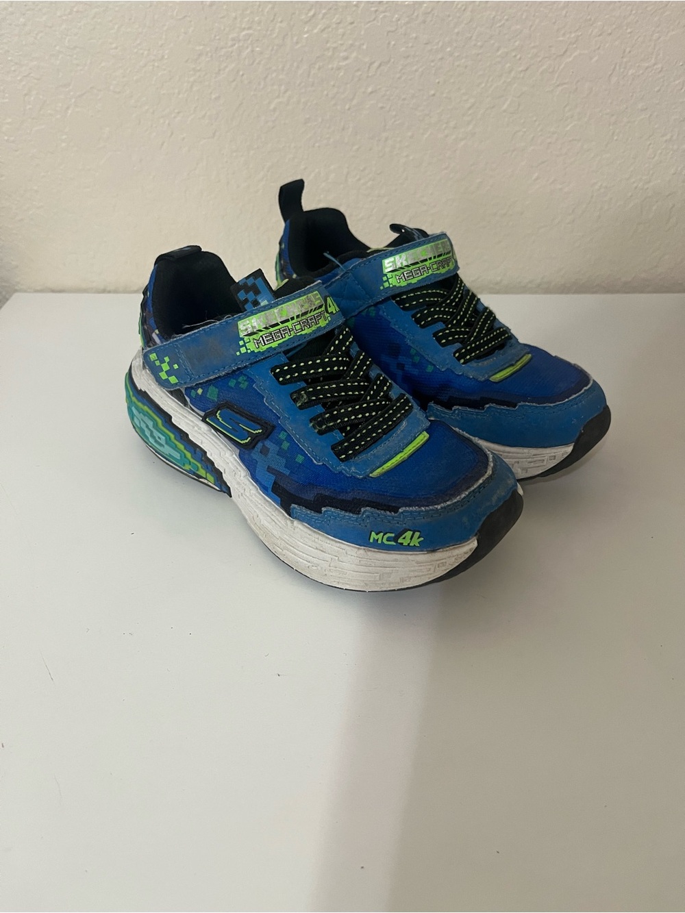 Skechers Kids Blue & Green Sneakers Size 12
